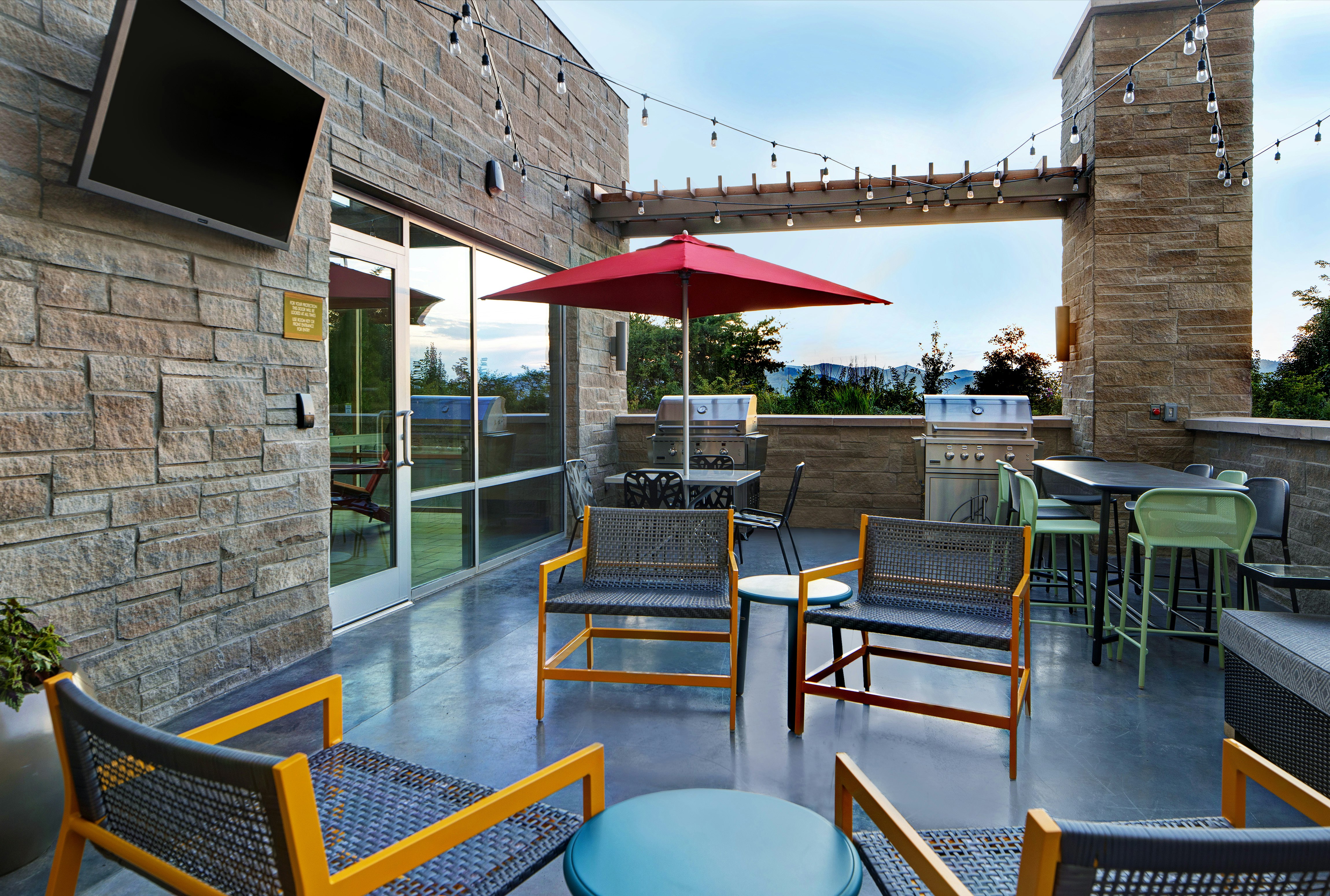 Home2 Suites By Hilton Asheville Airport 13/17