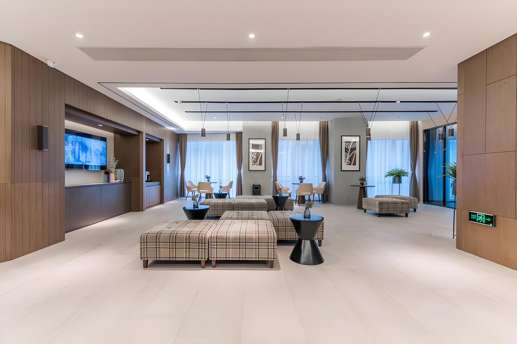 Home Inn Plus (Chongqing Jiefangbei Pedestrian Street) 30/42