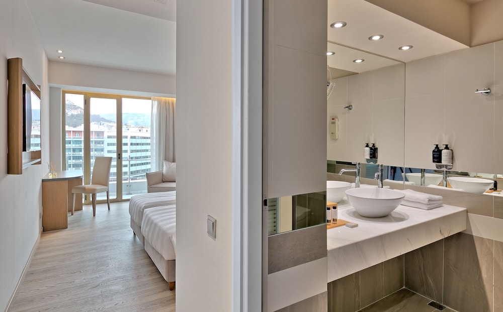 Athens Tiare by Mage Hotels 62/65