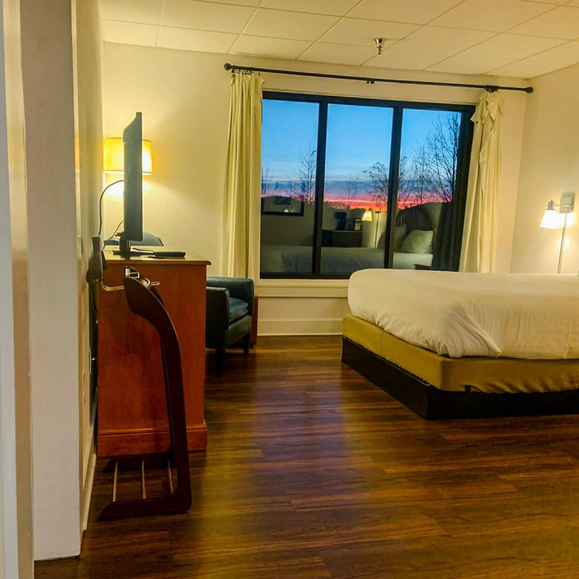 Unicoi State Park Lodge 10/31