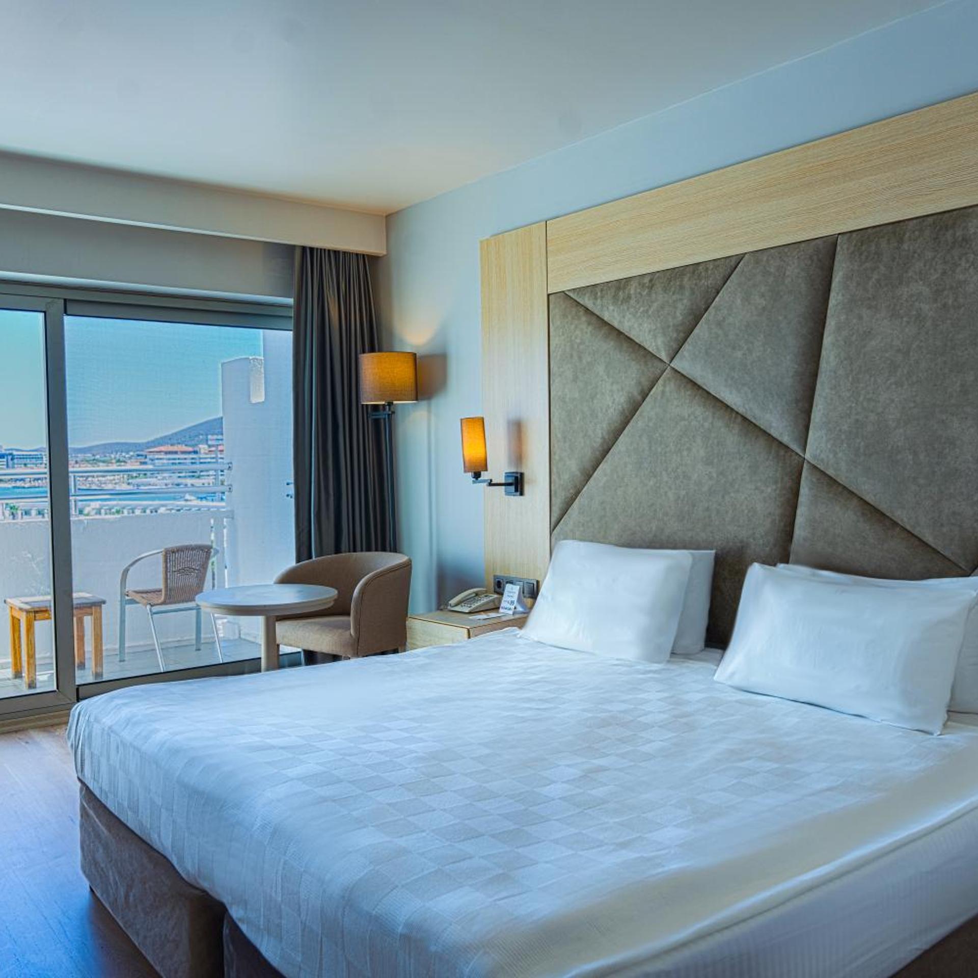 SUPERIOR, DOUBLE BED, SEA VIEW