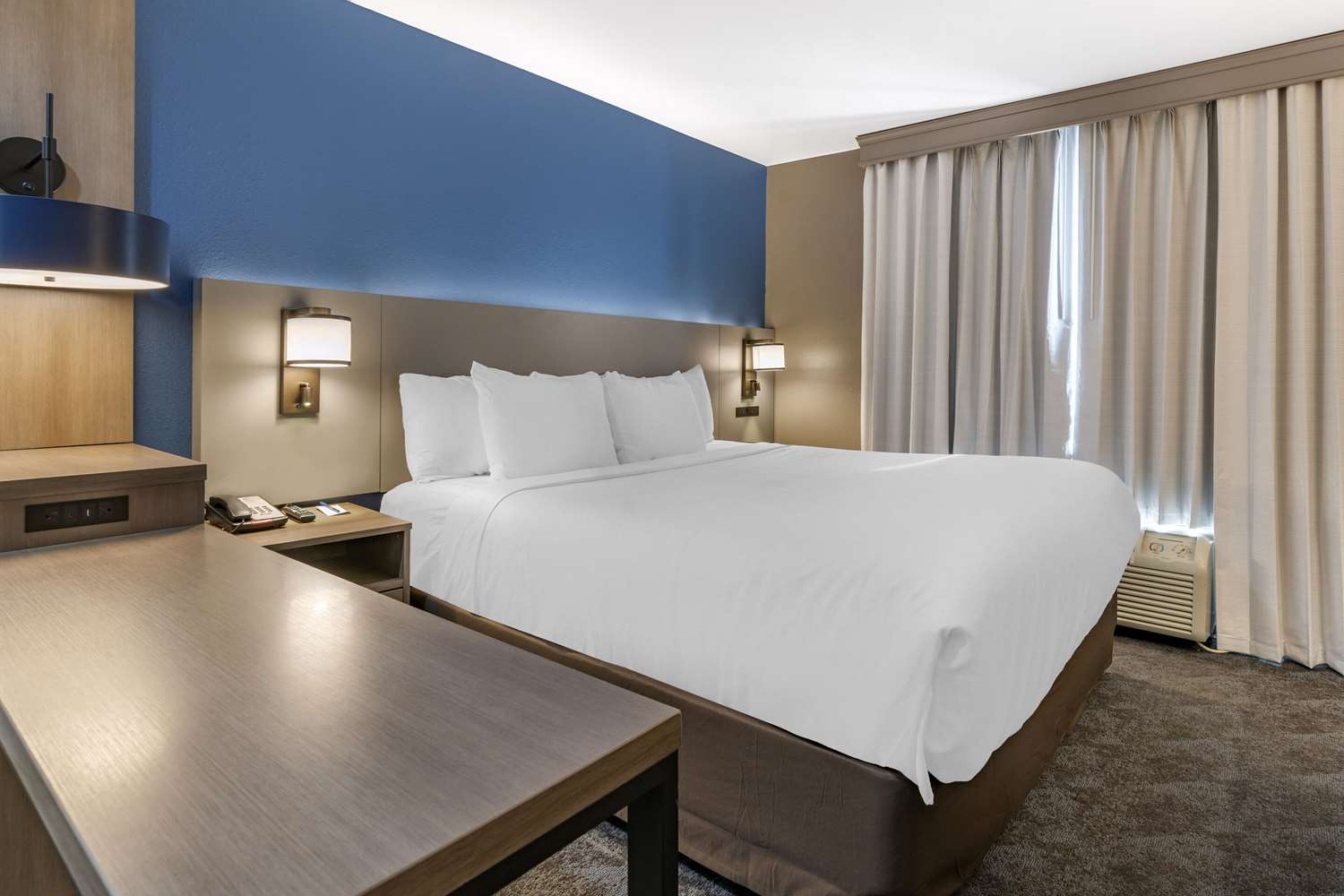 Comfort Inn and Suites Shelbyville KY 14/50