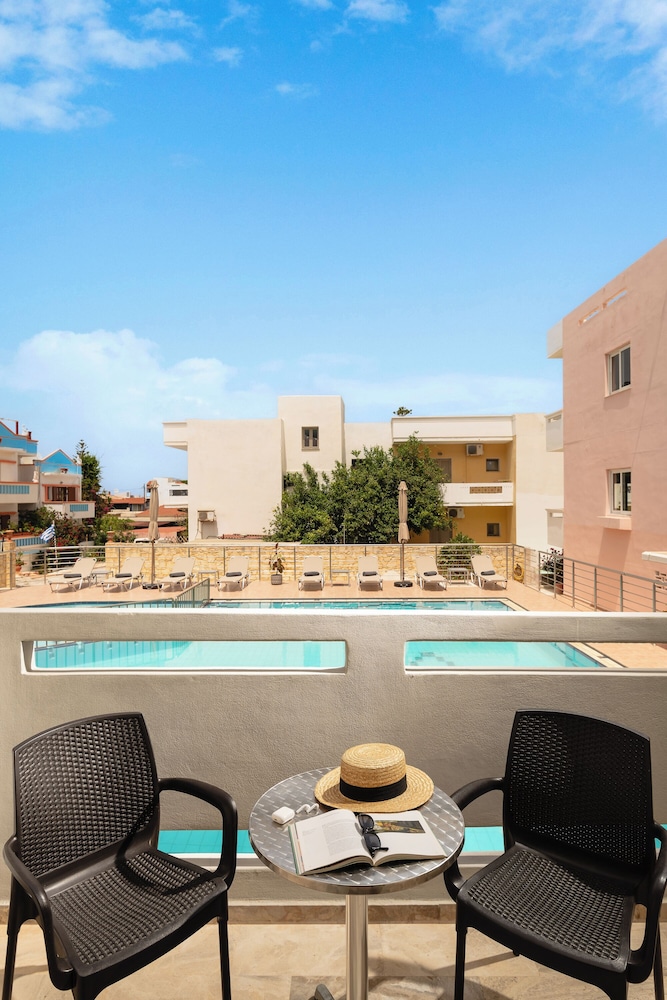 Thelesi Apartments 41/50