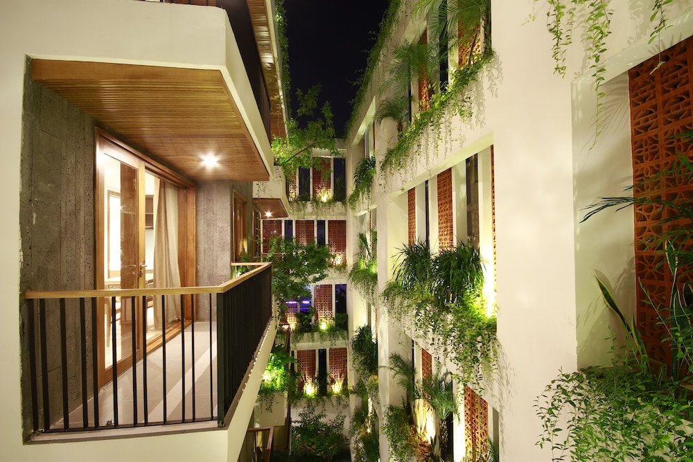 Ponte Boutique Villa 8/63