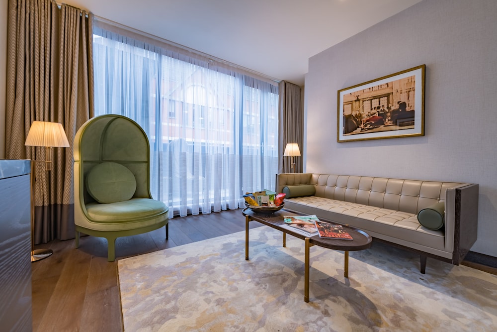 Stock Exchange Hotel 30/46