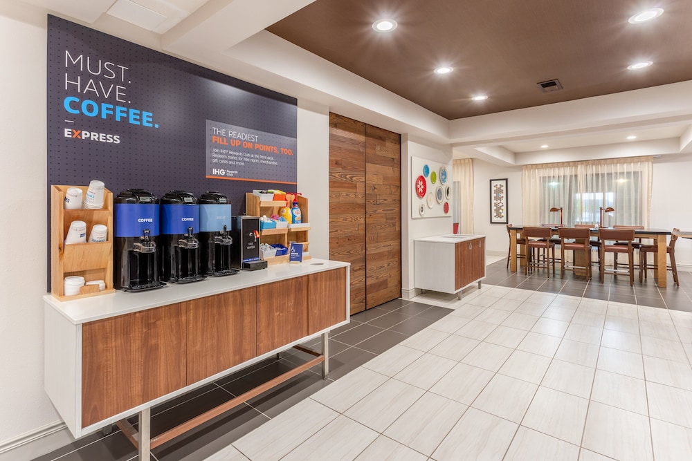 Holiday Inn Express Hotel & Suites O'fallon/Shiloh 11/52
