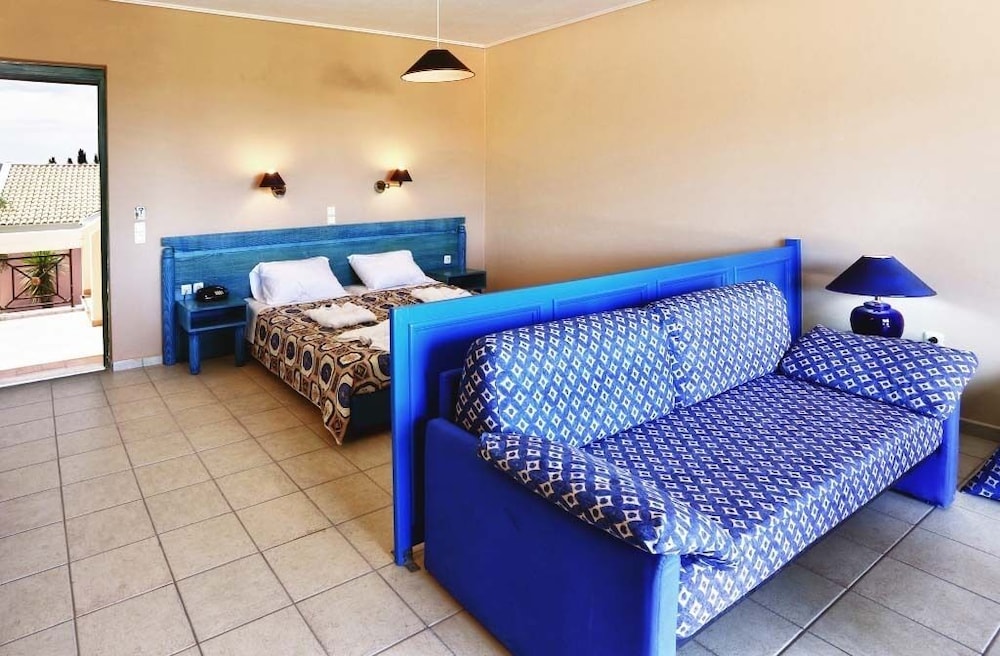Rebeccas Village Corfu 13/50