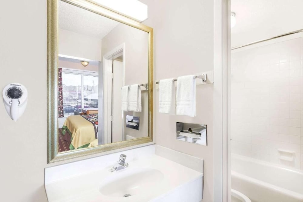 Arya Inn & Extended Stay 28/29