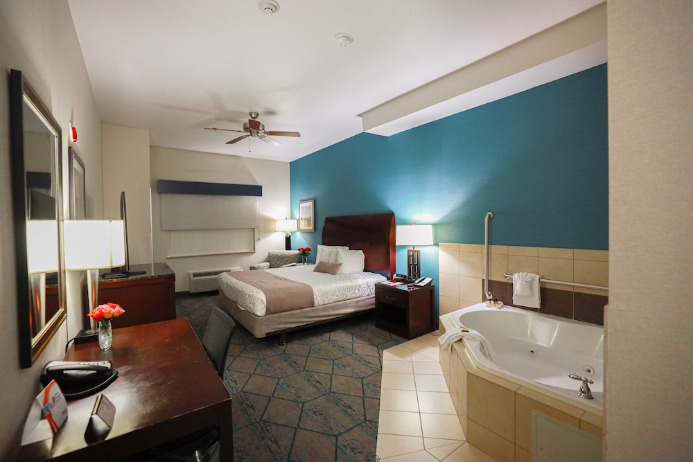 Best Western Plus Wasco Inn & Suites 49/63