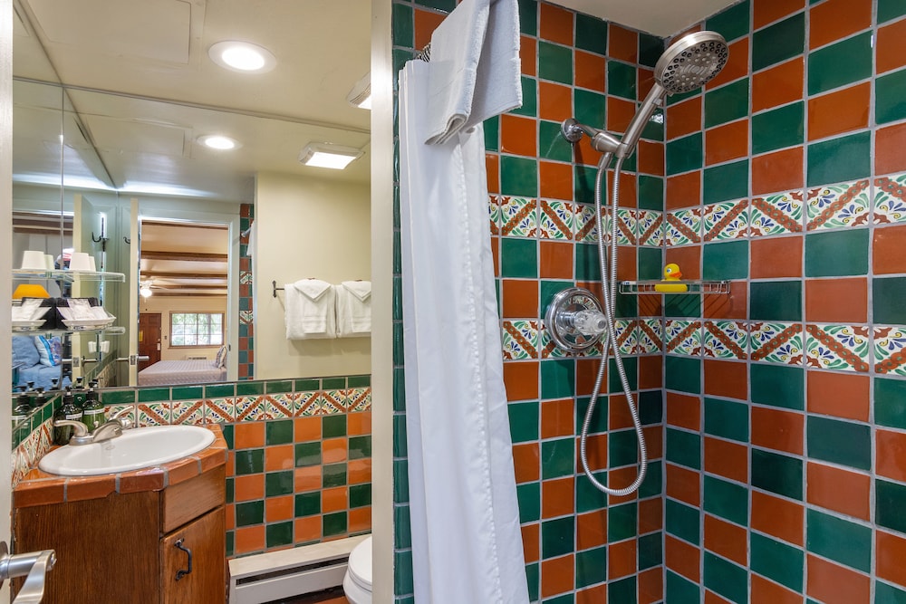 Santa Fe Motel & Inn 62/66