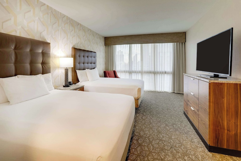 2 Rooms, Suite, 2 Queen Beds, Sofa, High Floor