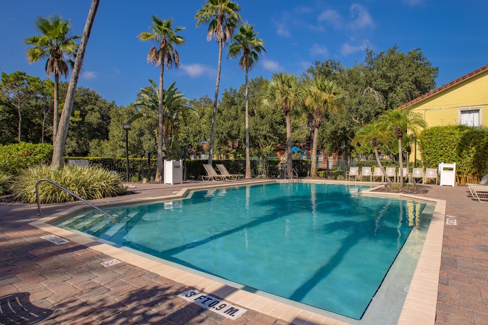 Legacy Vacation Resorts - Orlando Lake - Buena Vista 24/49