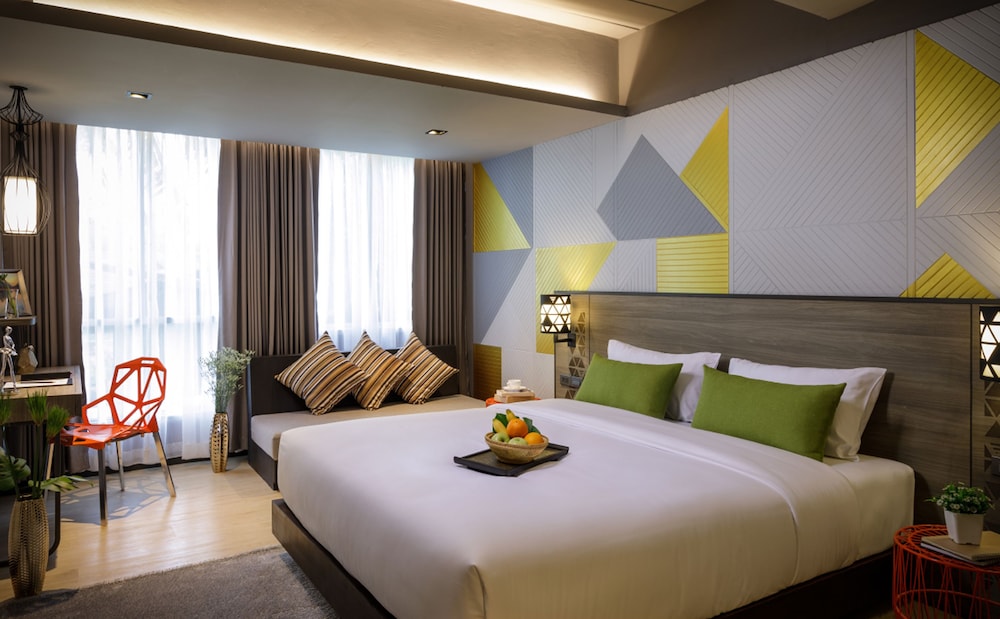 Ae Lana Chiang Mai Eclectic 20/64