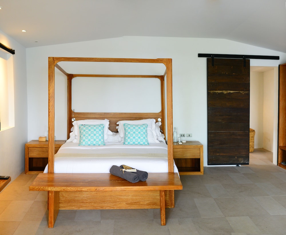The Cove Phuket 7/50