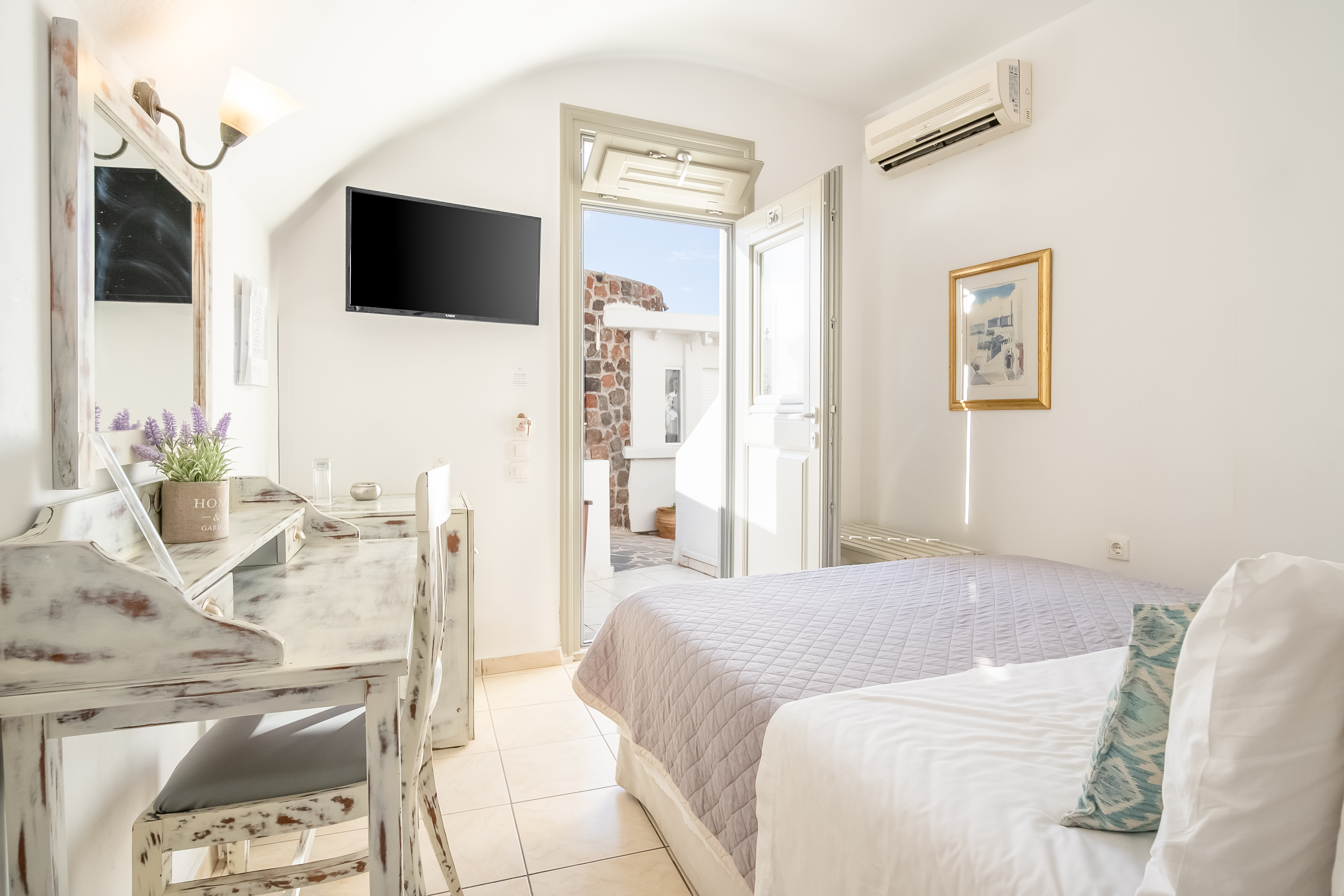 Standard, Double or Twin Bed, Mathios Village 2/3