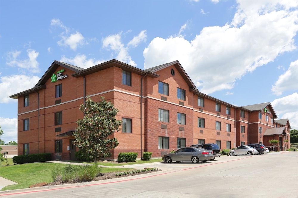 Hawthorn Extended Stay by Wyndham Bedford / Dallas 42/49