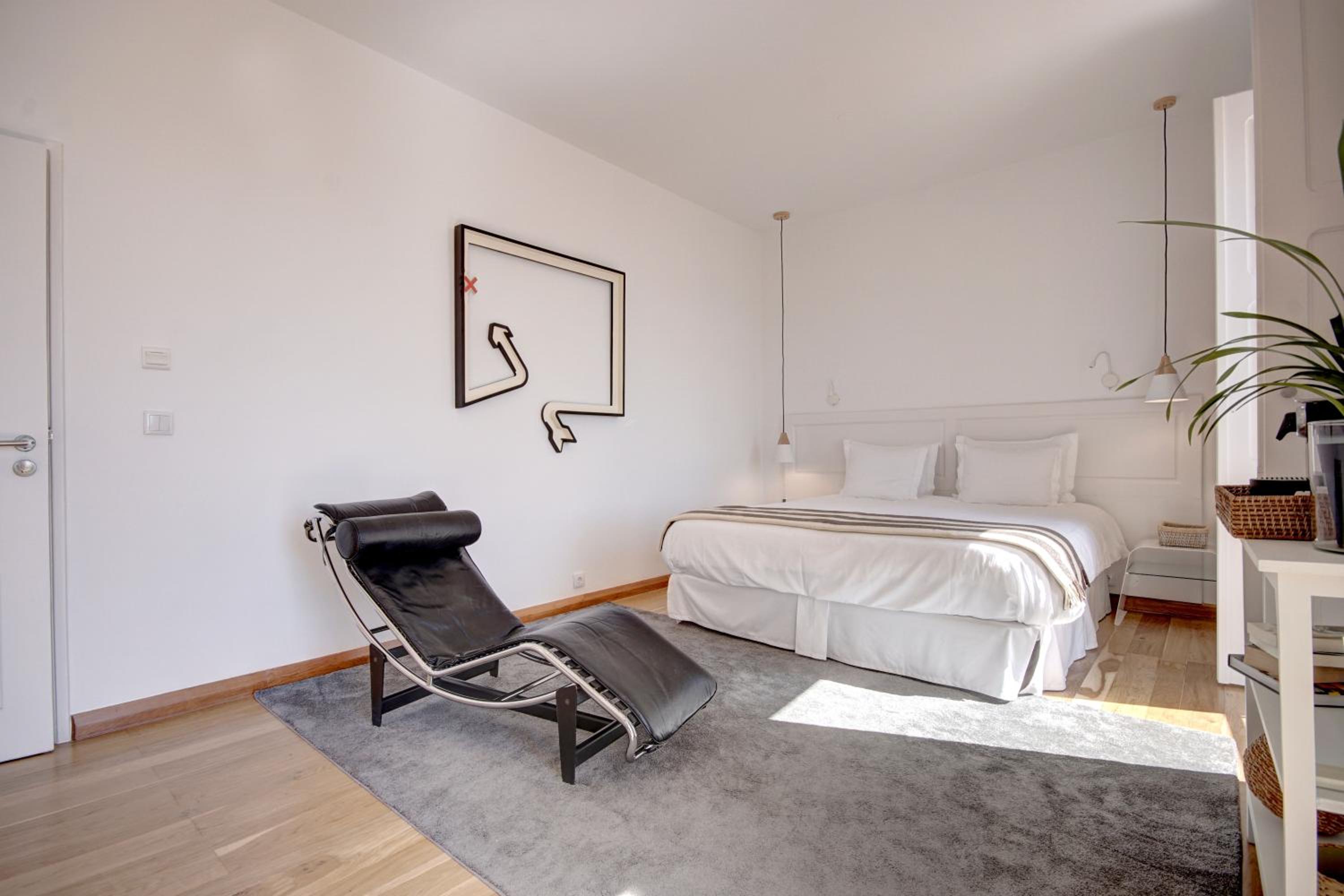 Panoramic, Luxury, Suite, City and River View