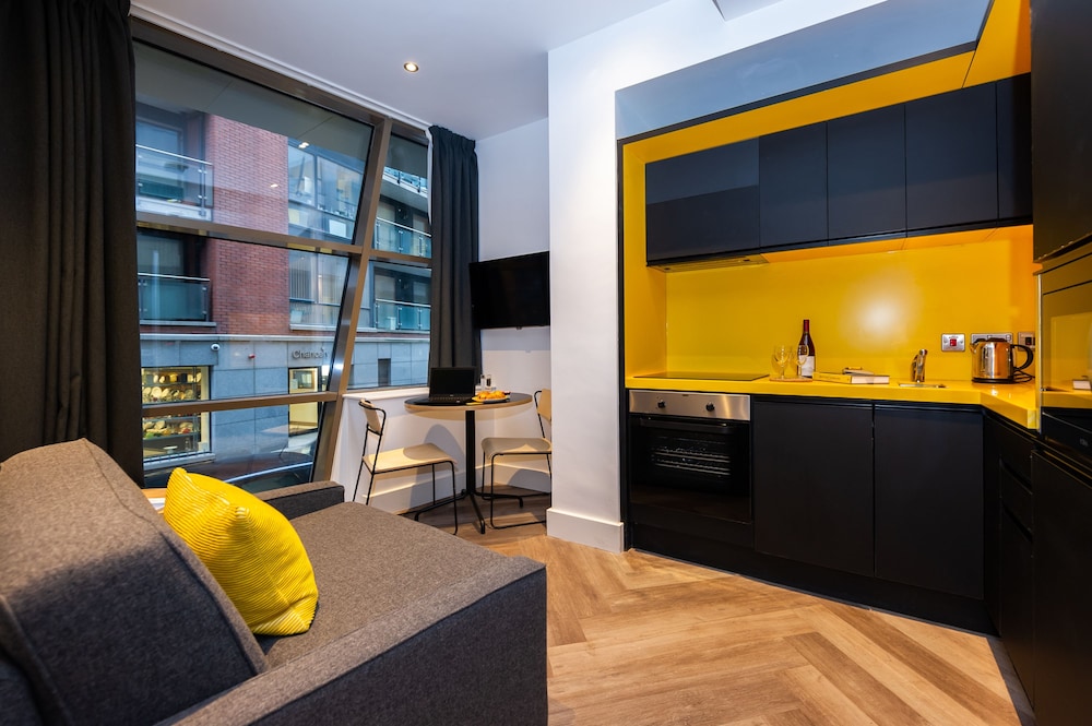 Staycity Aparthotels Dublin Castle 5/33