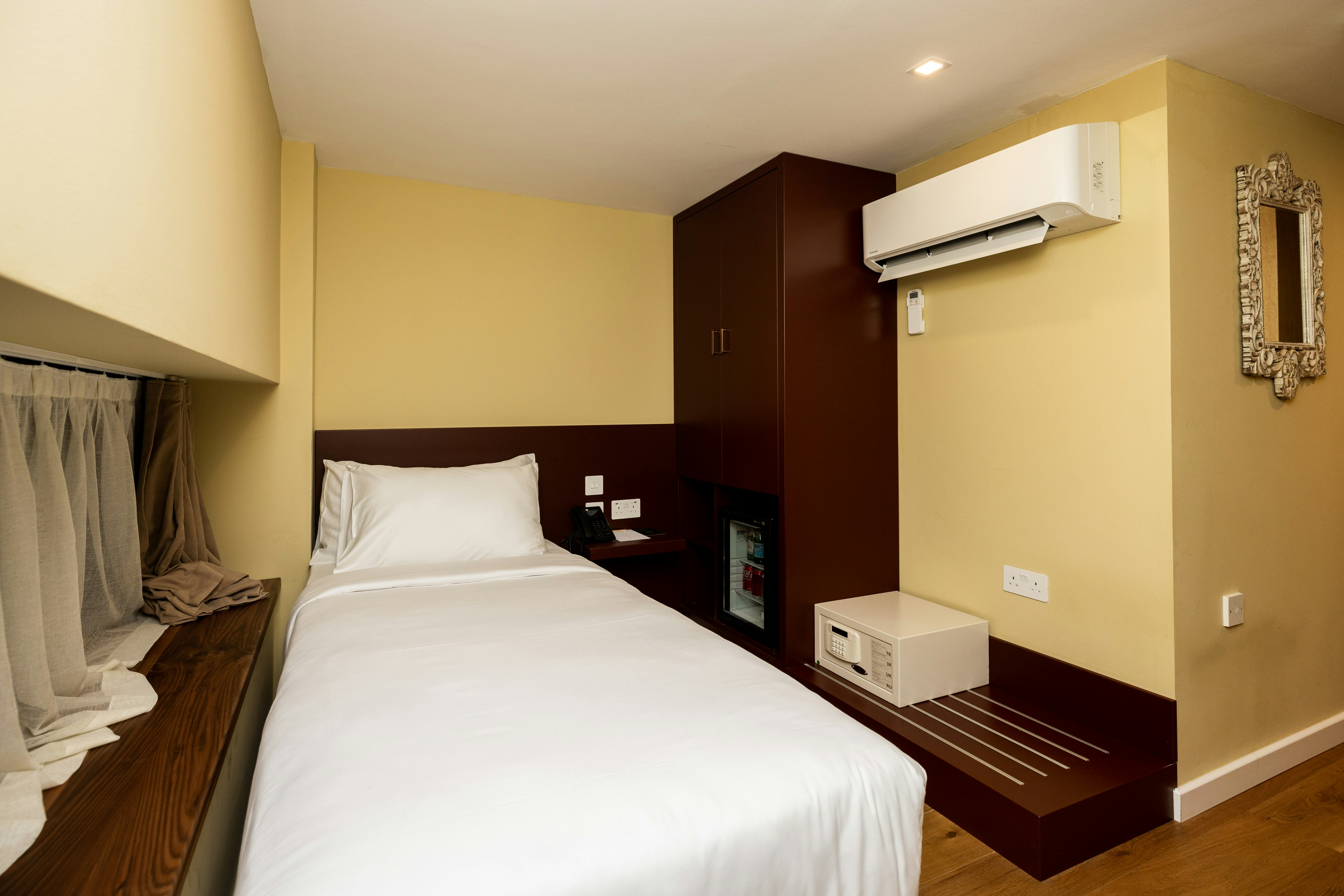 Limehouse Library Hotel 50/107