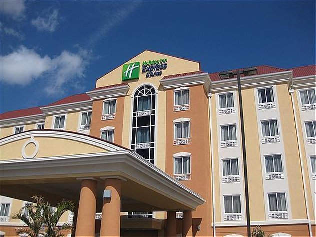 Holiday Inn Express Orlando South Davenport 4/70