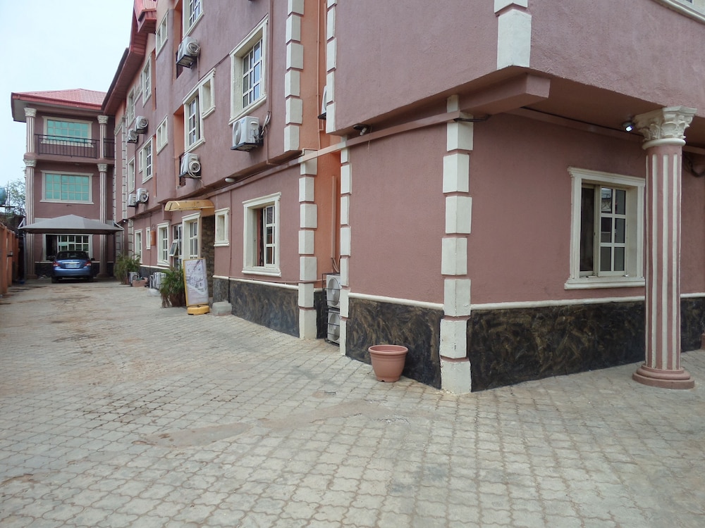 HardRock Hotel and Suites 39/48