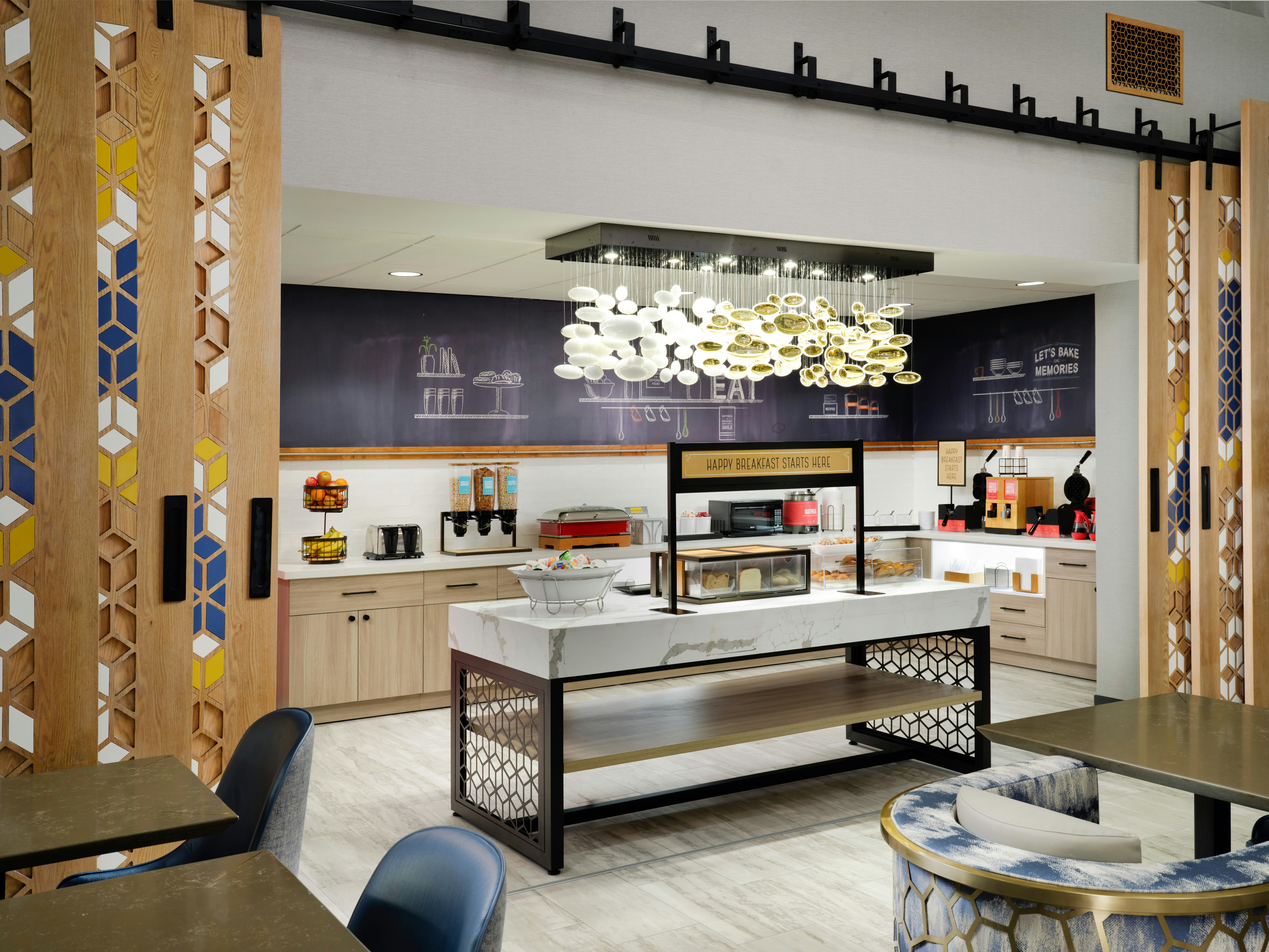 Hampton Inn And Suites Dallas Dfw Airport W Sh 183 Hurst 8/45