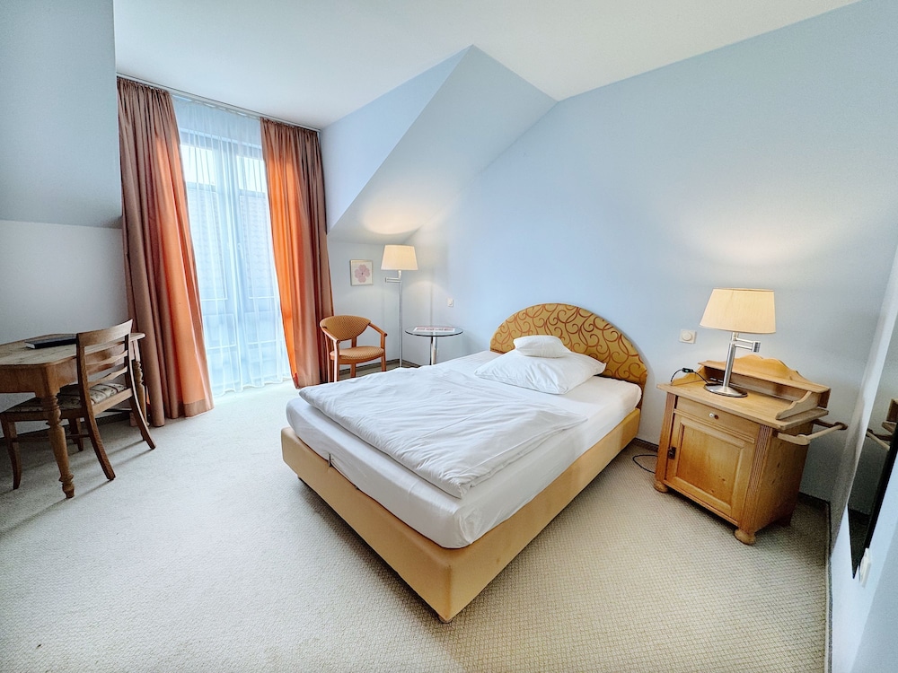Regiohotel Wittekind Burg 22/43