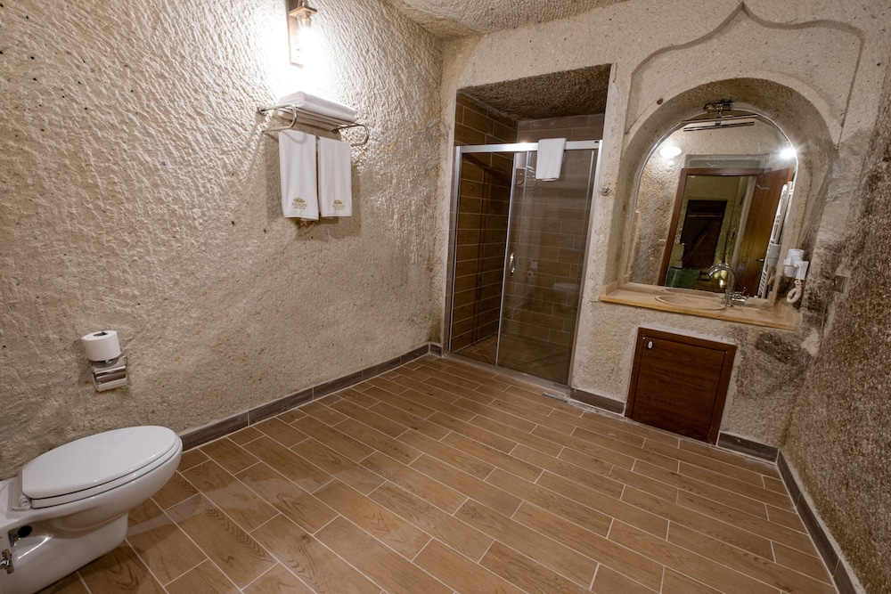 Mesken Cave Suites 45/50
