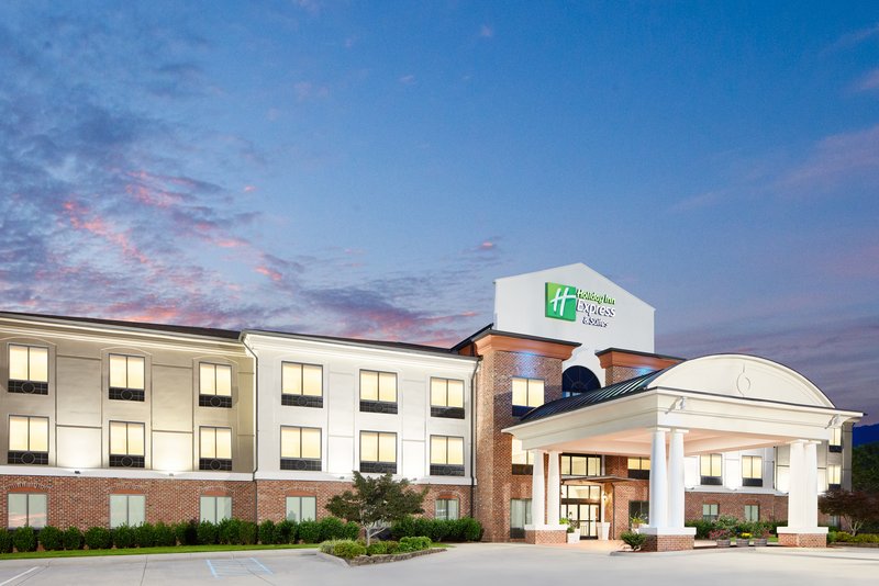 Holiday Inn Express Hotel Suites Salem 4/42