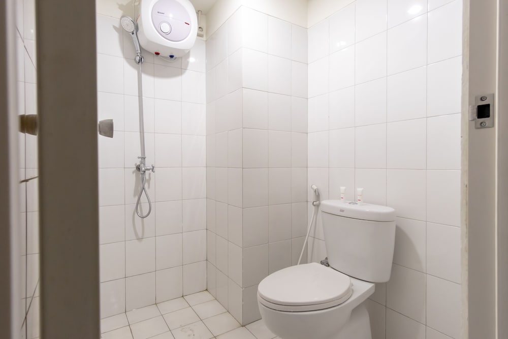 Oyo Flagship 1481 Apartemen Sentraland Medan 7/22