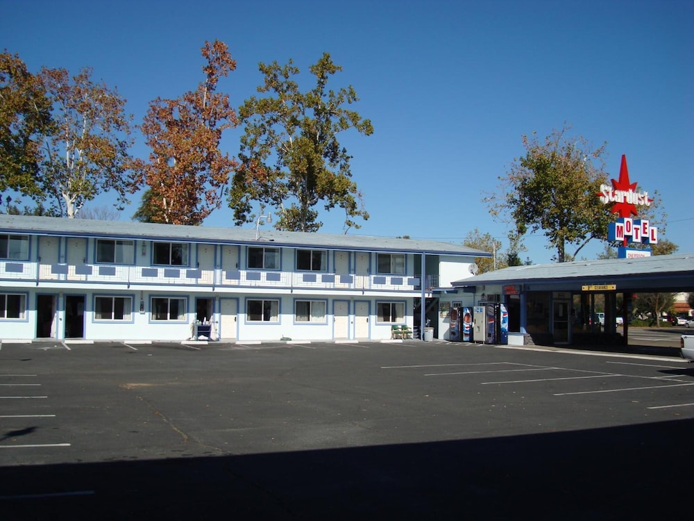 Stardust Motel Redding 1/21