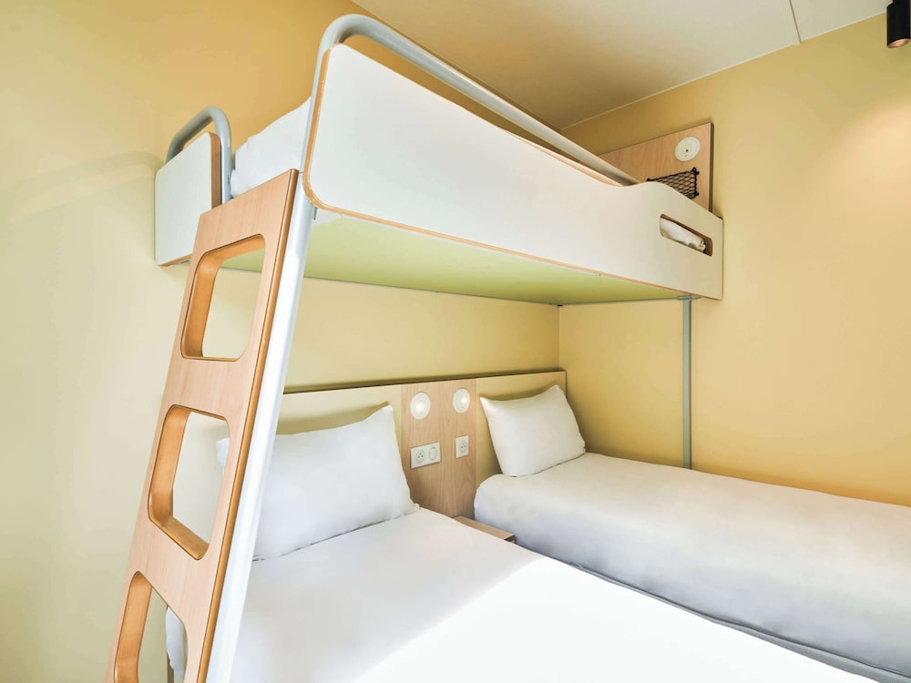IBIS BUDGET SAINT MAURICE 28/55