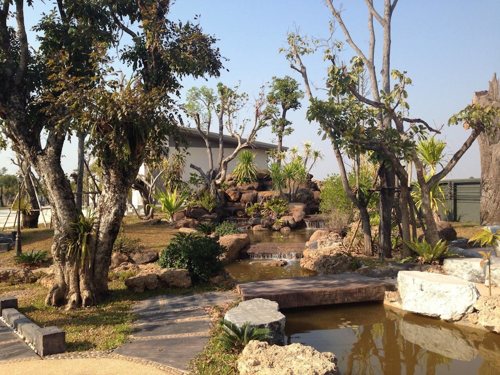 Green Garden Resort 10/23