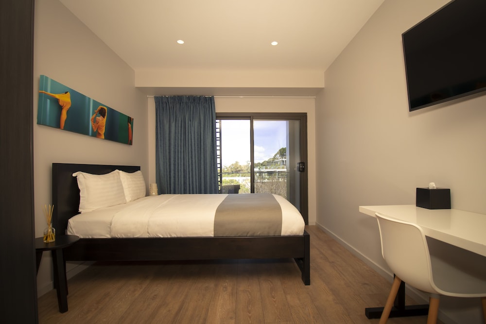 DELUXE, STUDIO, QUEEN BED, BALCONY