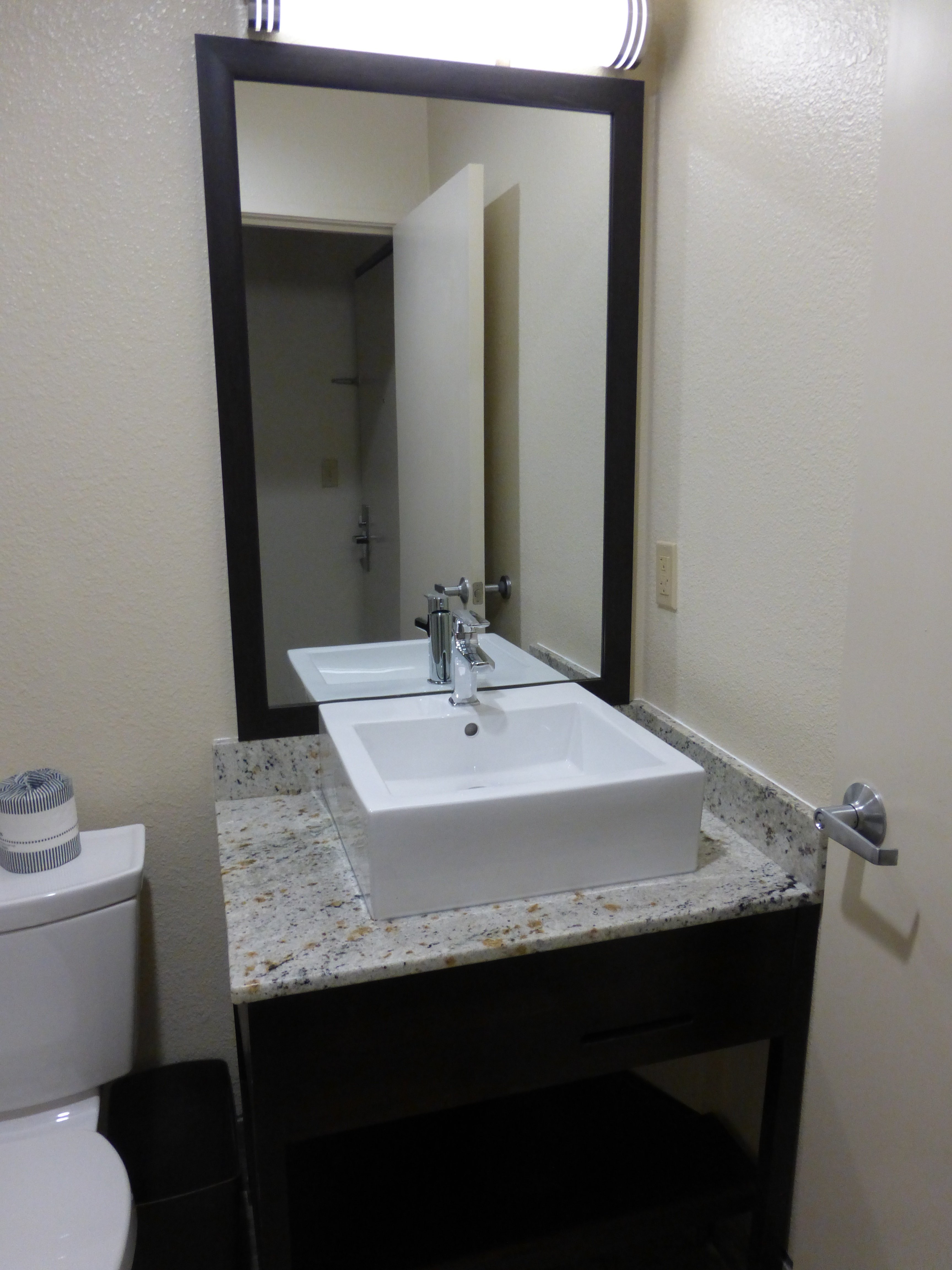 غرفة بسرير كينج لذوي الإعاقة، Red Roof Inn Hayward 3/3