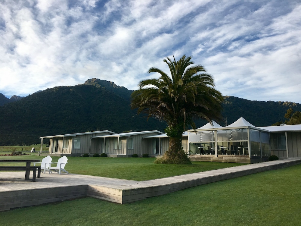 Franz Josef Oasis 42/54