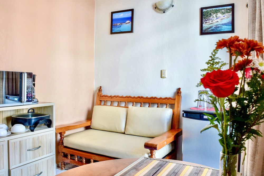 Hotel & Suites Bucaneros, Isla Mujeres 15/48