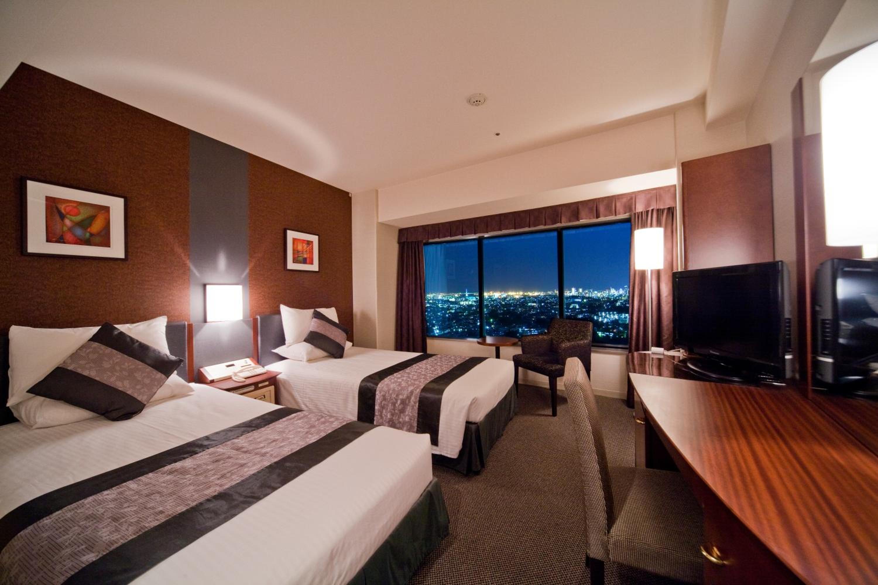 Upgrade, Basic, Twin Beds, Smoking