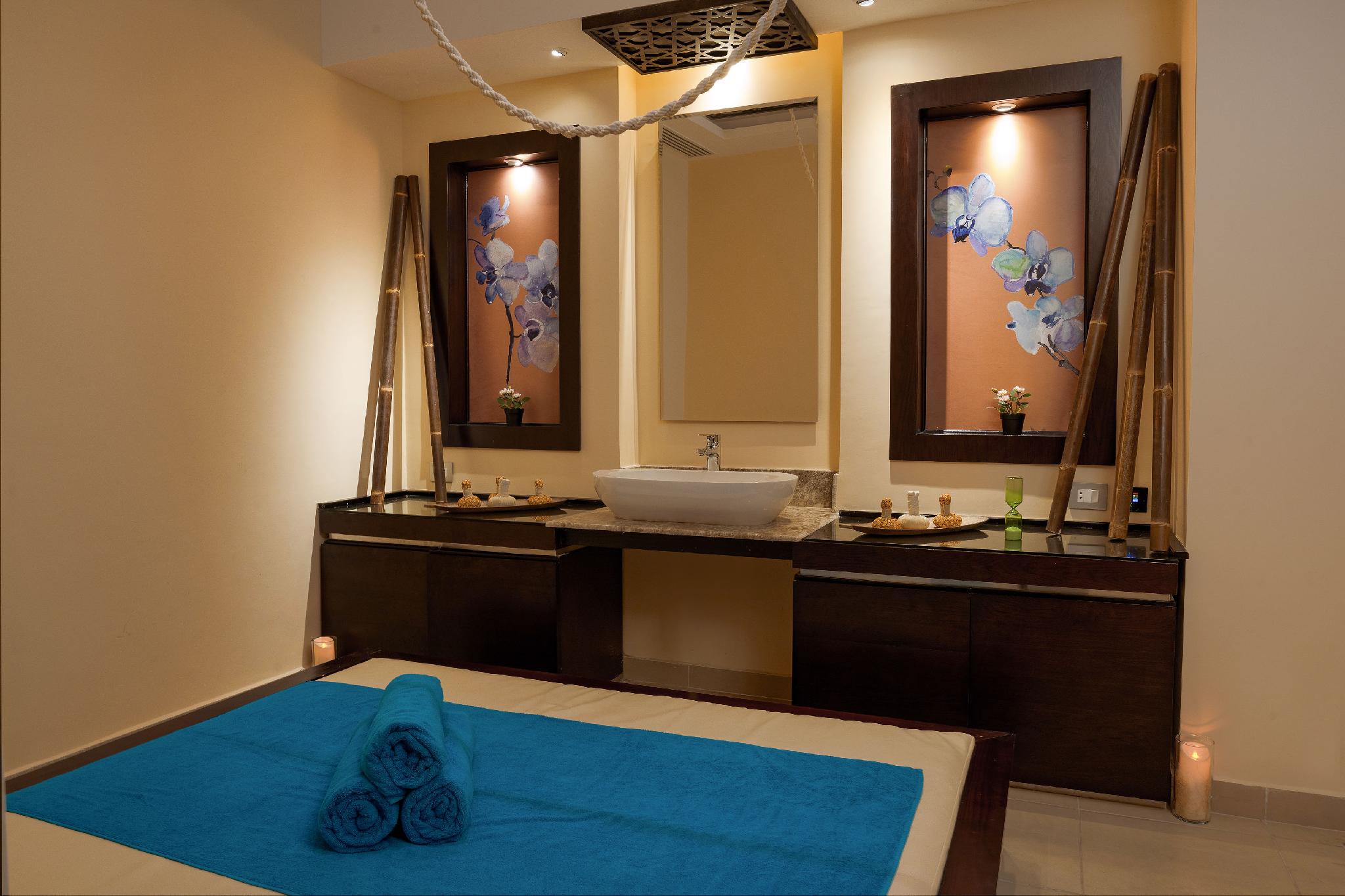غرفة بريميوم ثلاثية