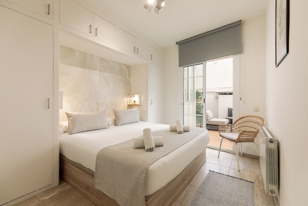 2 BEDROOMS, LUXURY, APARTMENT, SEA VIEW, PATIO