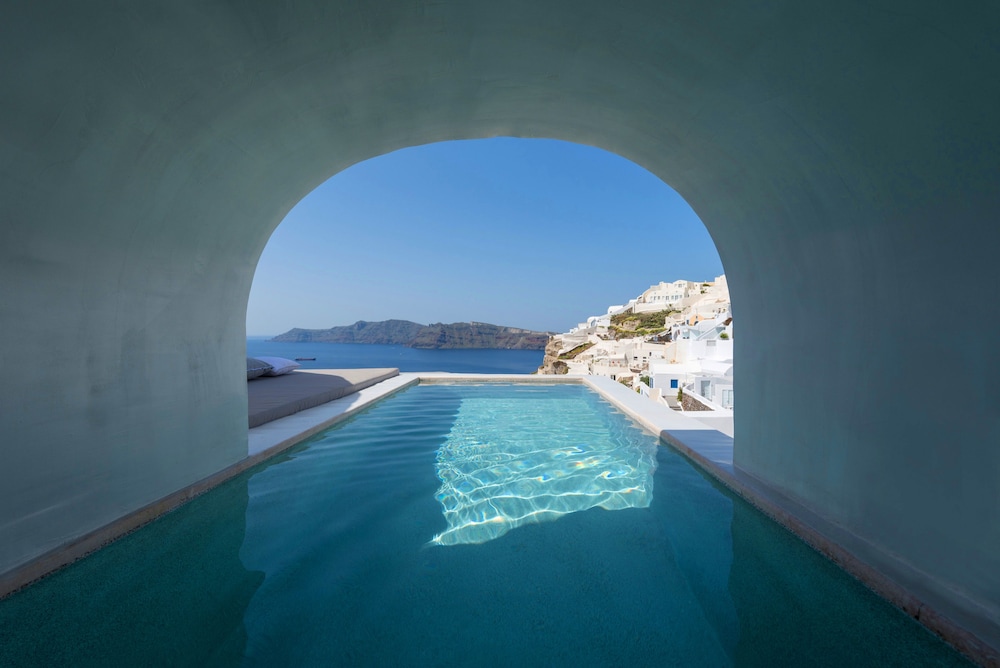 Echoes Luxury Suites By Canvas - Adults Only 40/50