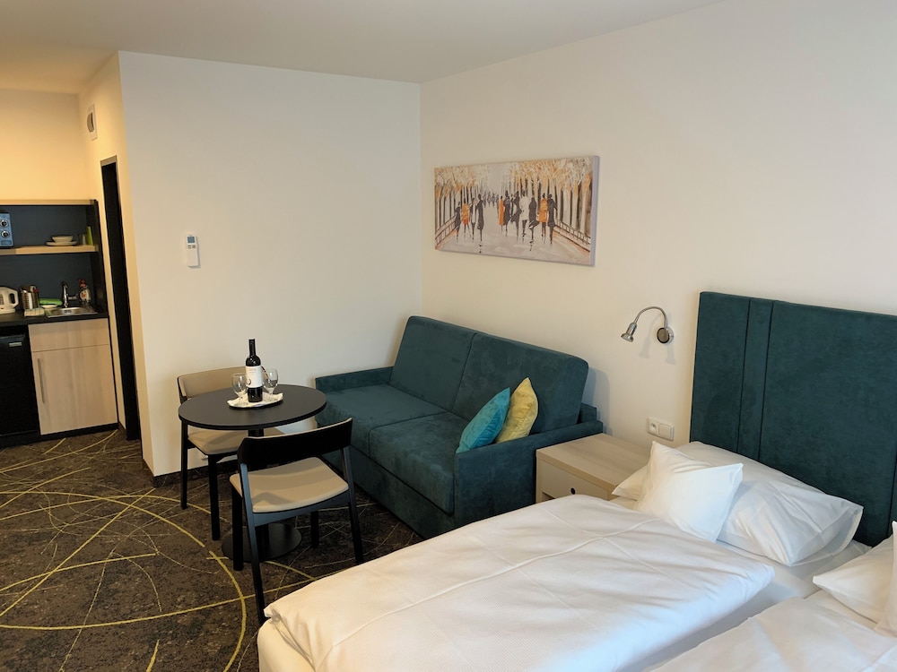 Hotel Valcha 8/48