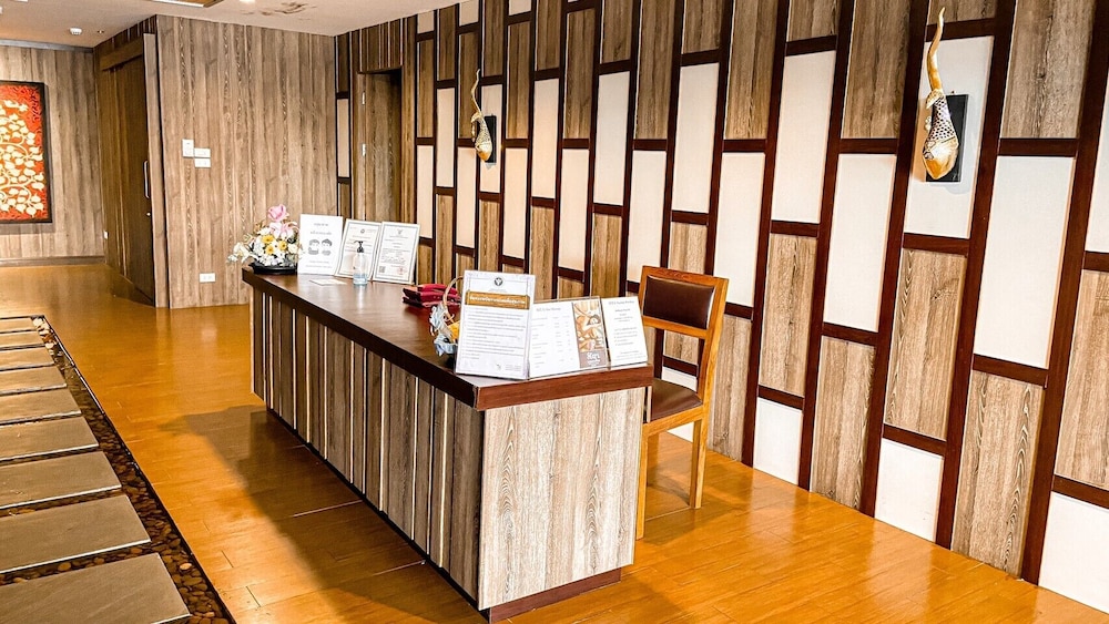 K Park Grand Hotel 23/76