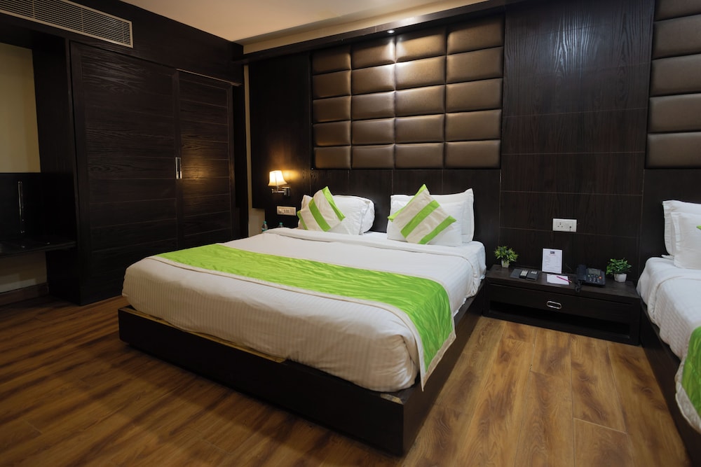 Hotel Di-Arch Lucknow 24/50