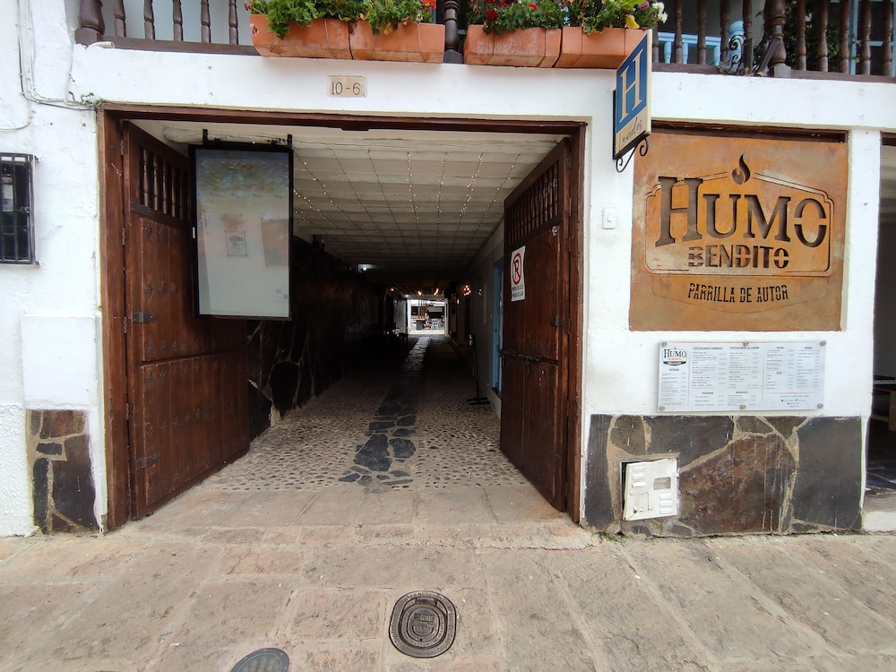 Laureles de la Villa 8/50