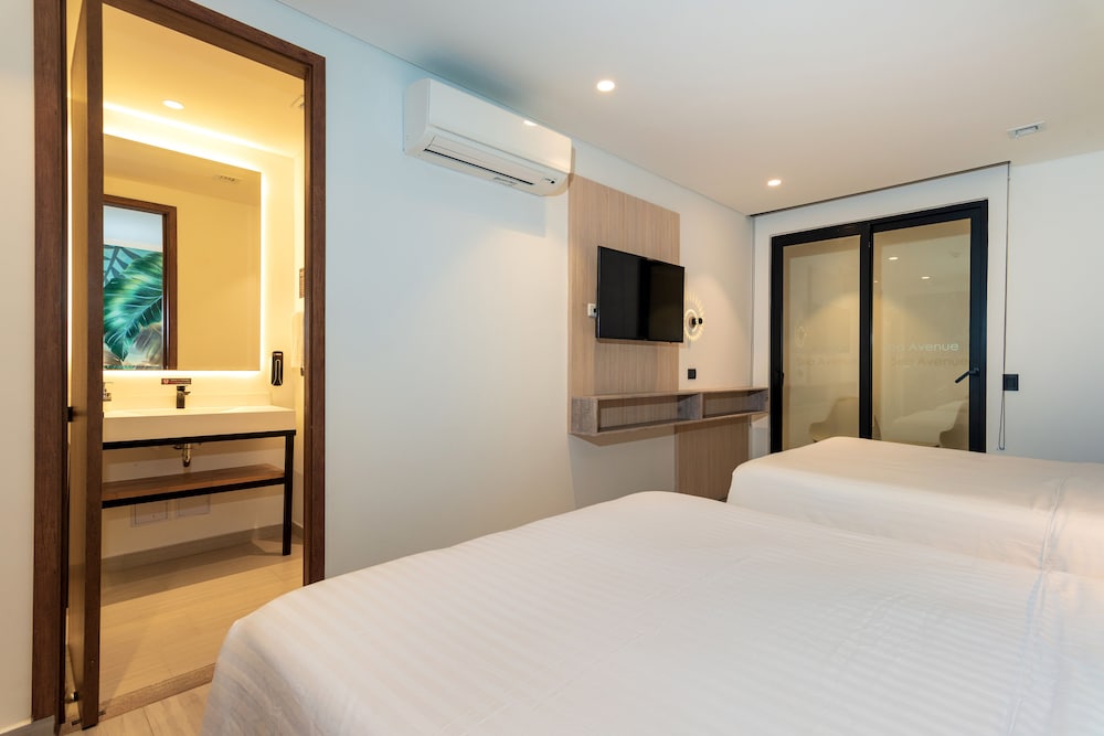 Sea Avenue Hotel 6/47
