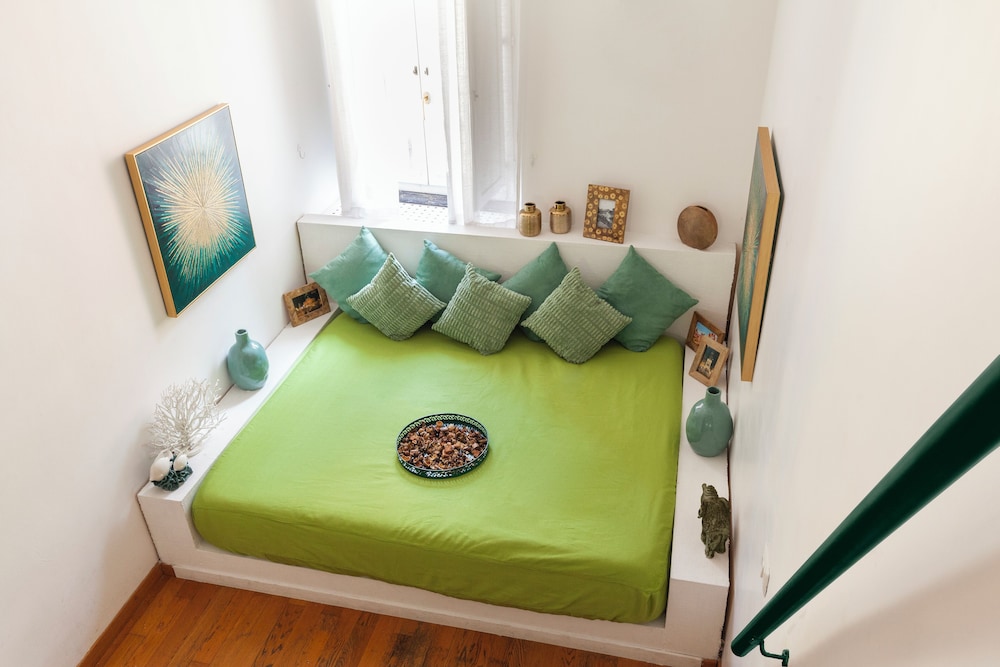 Pantheon Luxury Gold Apartment 13/43