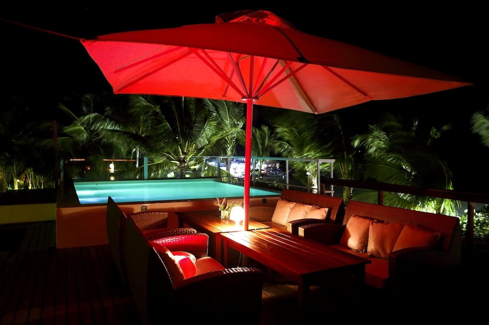 Sambass lounge beach cafe and Pousada 37/66