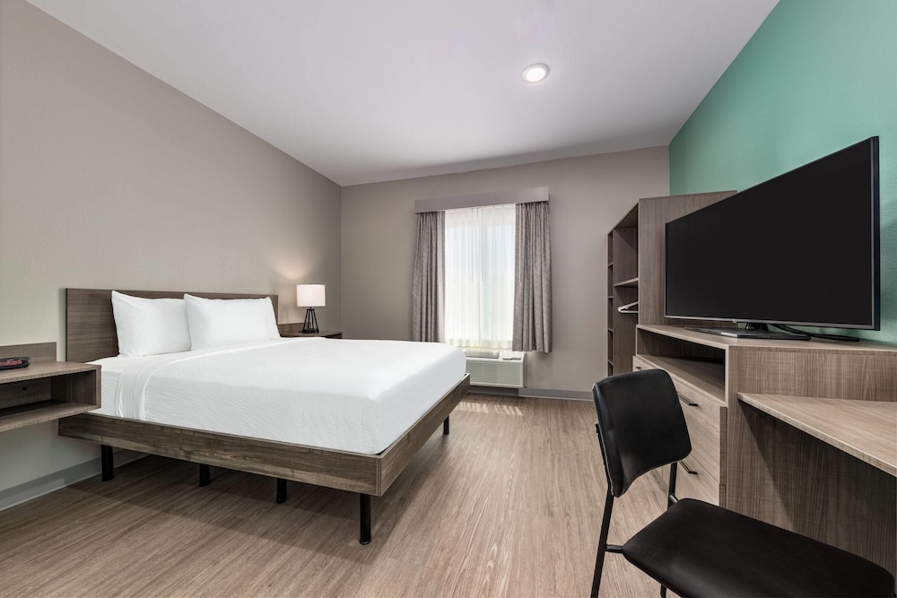 ECHO Suites Extended Stay by Wyndham Dallas Plano/Richardson 27/62