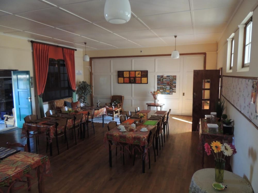 Oasis Country Lodge 20/36